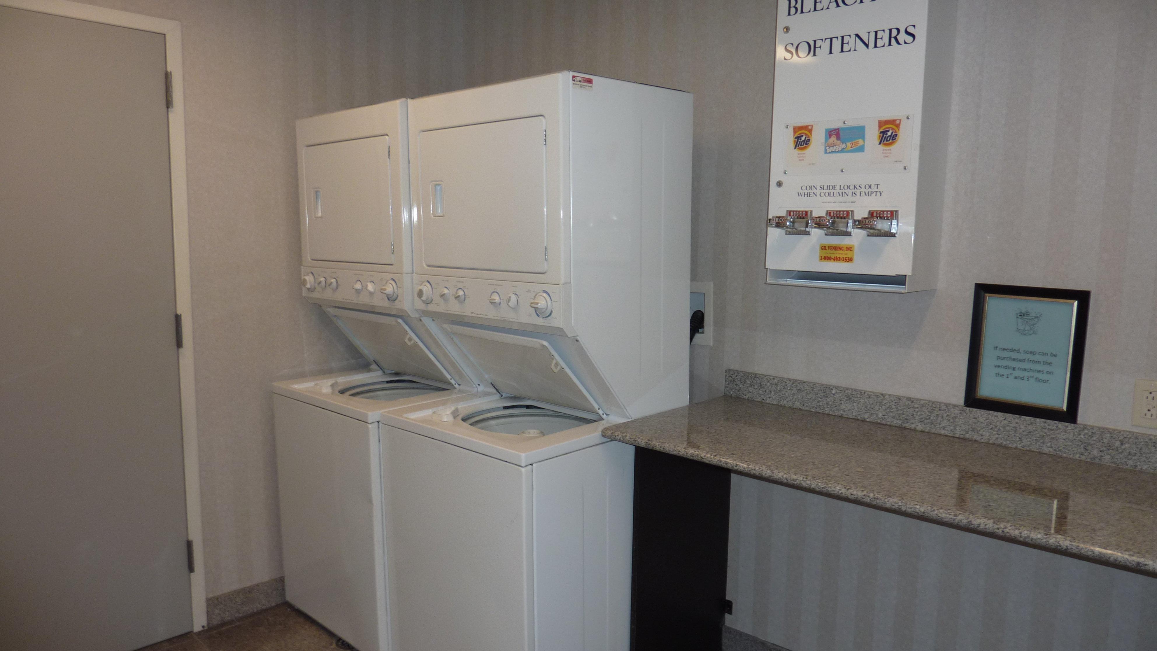 Holiday Inn Express Fishkill-Mid Hudson Valley By Ihg Eksteriør billede